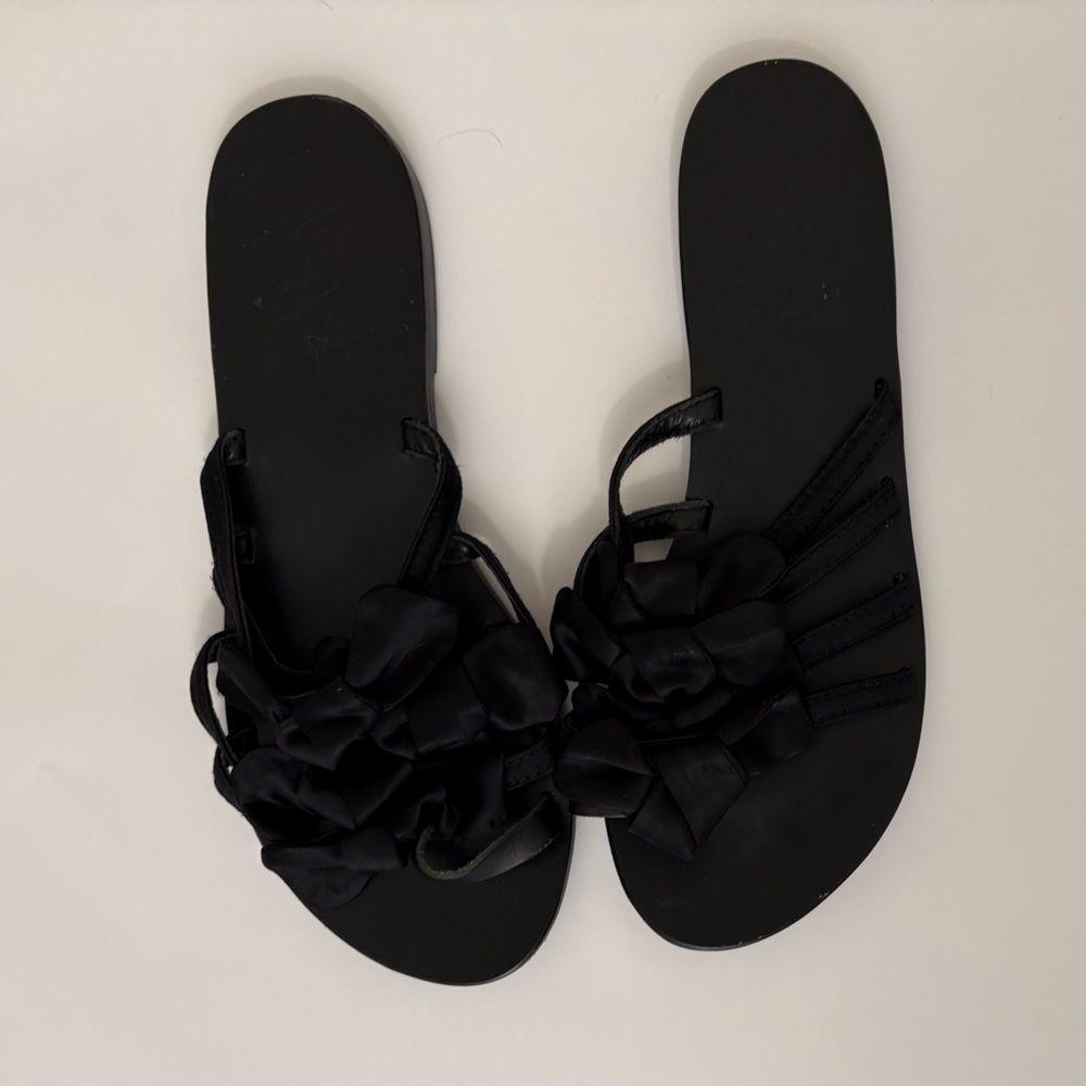 Ancient Greek Sandals Black Floral‎ Sandals